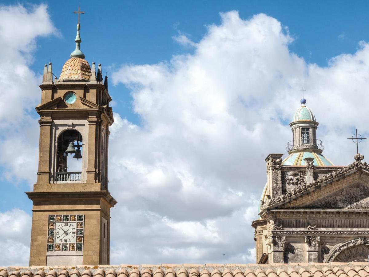 Апартаменты I Colori Della Sicilia Noblesse Кальтаджироне Экстерьер фото